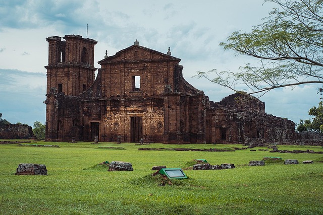 Misiones — Selva colorada y jesuitas — destino turístico