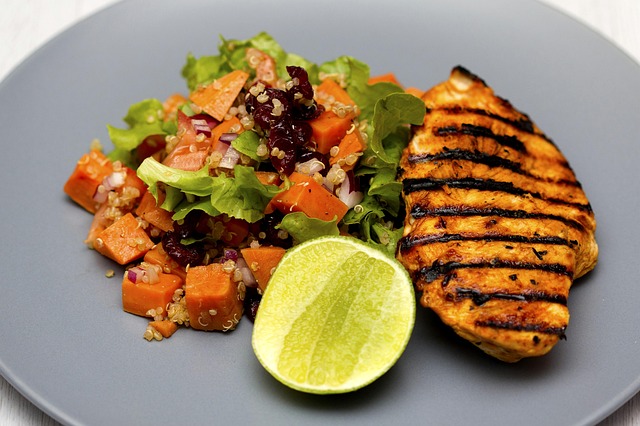 Ensalada de quinoa andina — cultura argentina