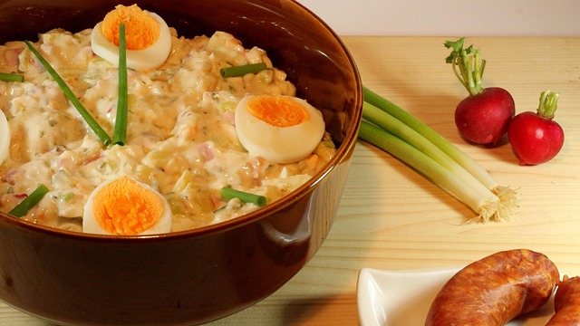 Ensalada de papa argentina — cultura argentina